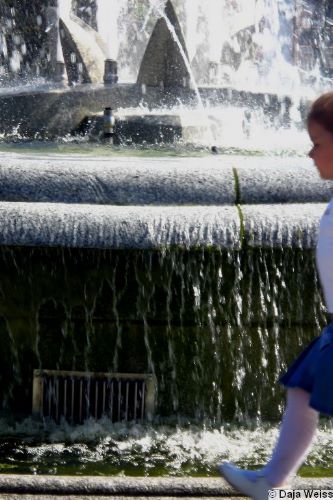 SpringbrunnenSlubiceDajaWeiss.jpg