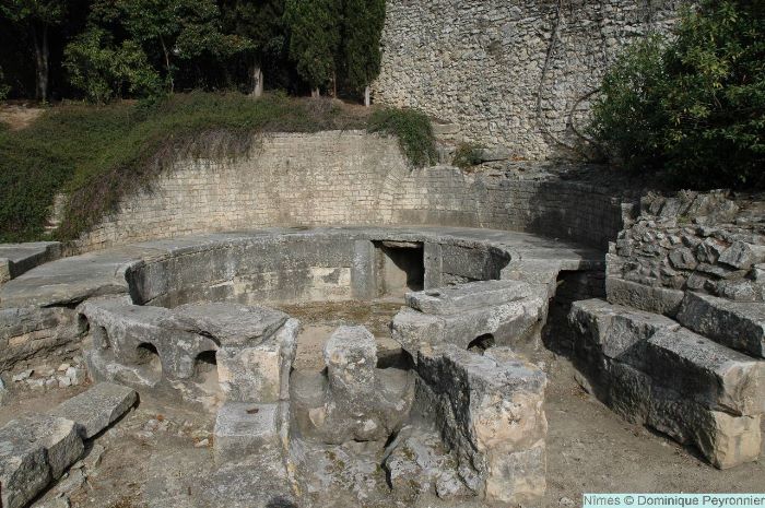 Nimes030Peyronnier.jpg